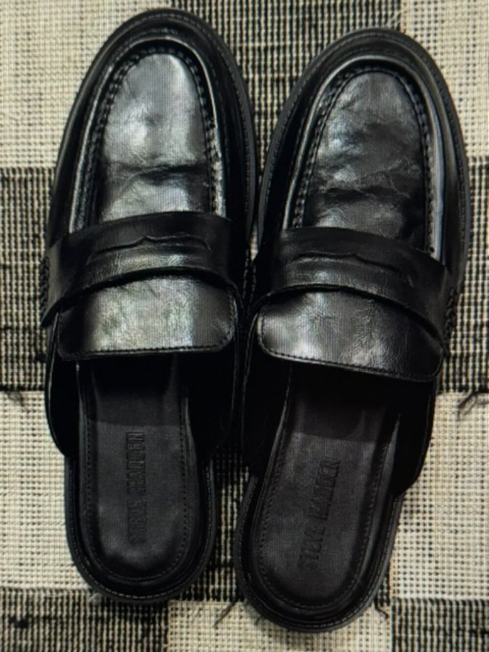 Steve Madden Black Leather Mules - Picture 3 of 6